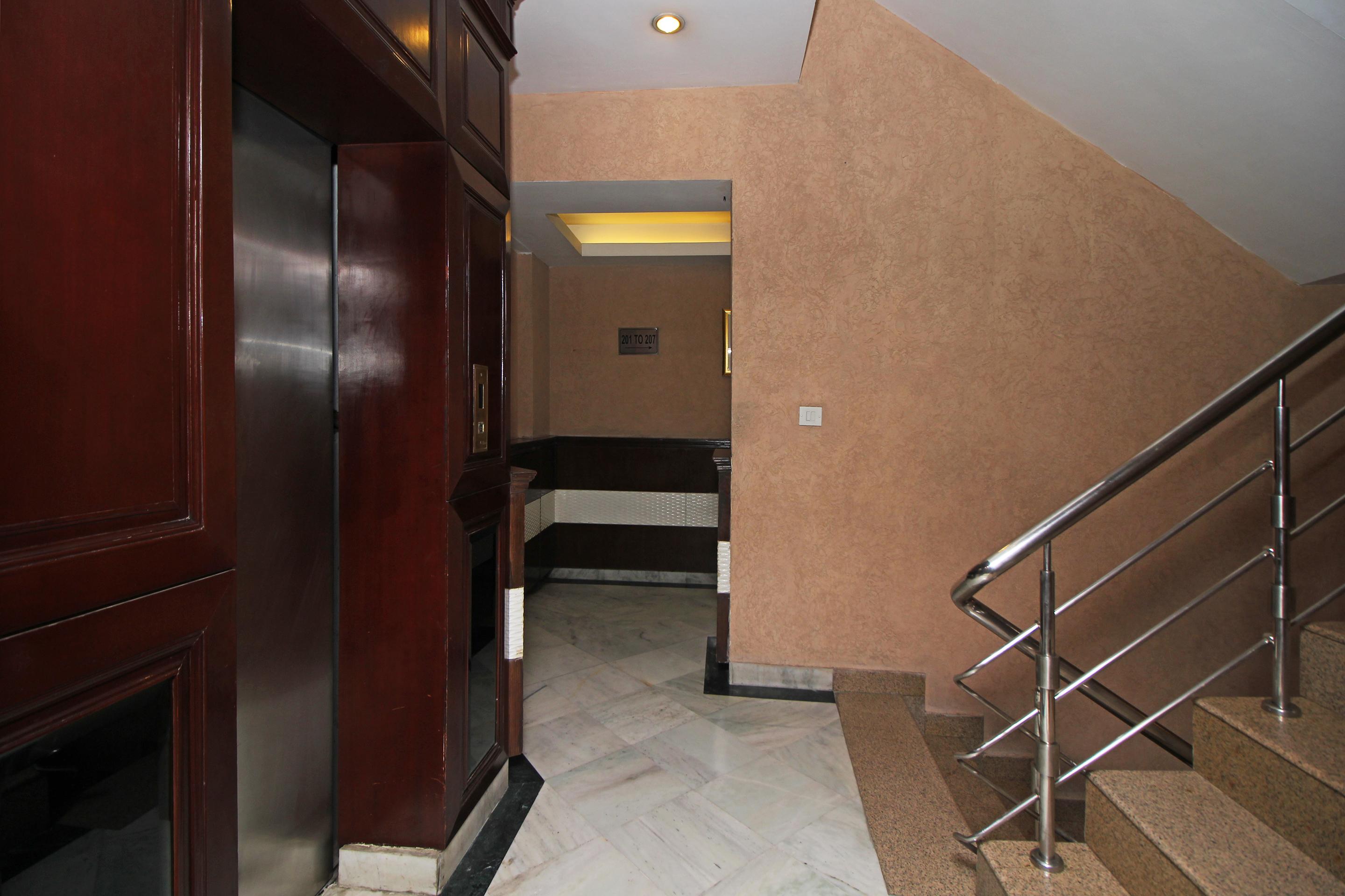 Oyo 5915 Hotel Swagath Neu-Delhi Exterior foto